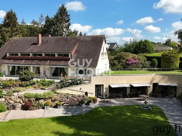 Maison 6 pièces 455 m²