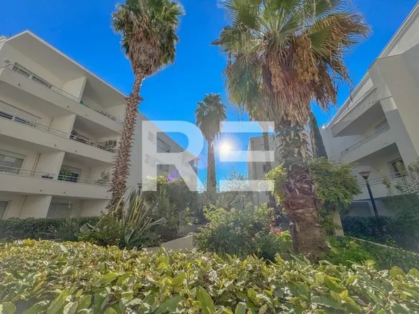 APPARTEMENT T4 DANS RESIDENCE SECURISEE EN RDC AVEC TERRASSE
