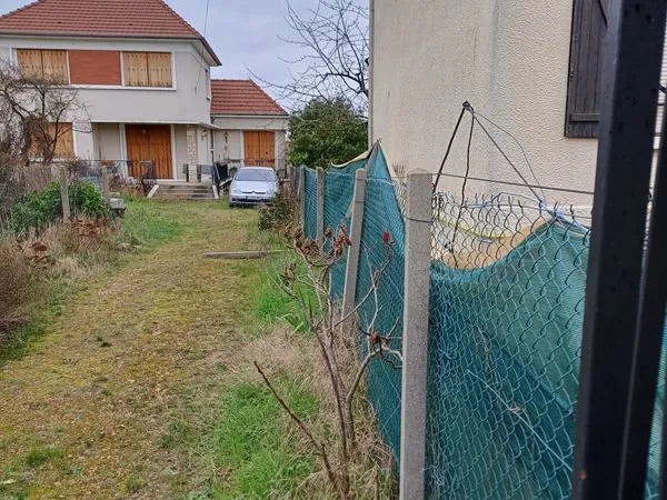 Maison individuelle avec jardin