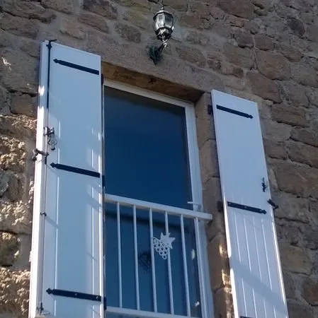 Loue appartement T3 Bis au Chastel Nouvel