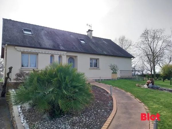 A vendre en Exclusivité chez Blot VITRE - maison 7 chambres ETRELLES