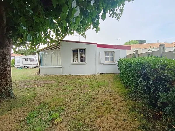 La Plaine sur mer Maison -terrain constructible
