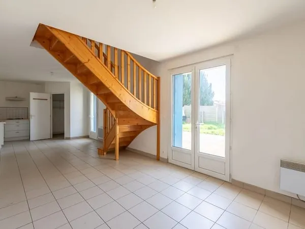 Maison 2 pièces 61 m²