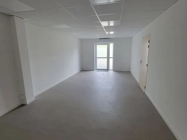 Local 31 m² Voujeaucourt