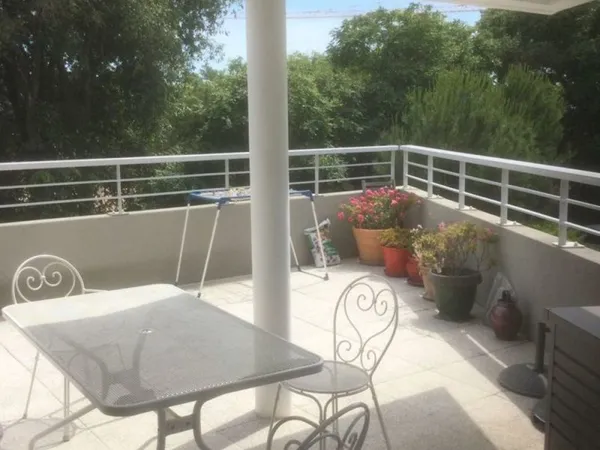 T3 BBC 60 m terrasse + Jardin suspendu 82 m , 2 parkings ext