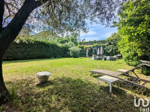 Maison 4 pièces 158 m²
