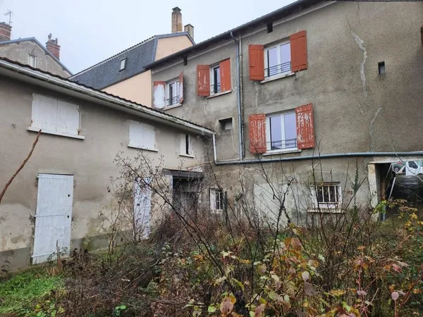 Immeuble de 3 appartements à finir de rénover