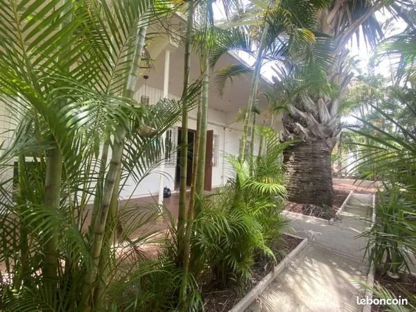 Villa 5 pièces 143 m²
