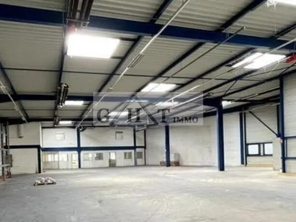 1080 m² entrepot bureaux à louer à chelles