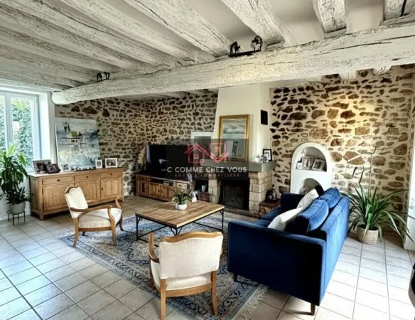 Maison de village en pierre