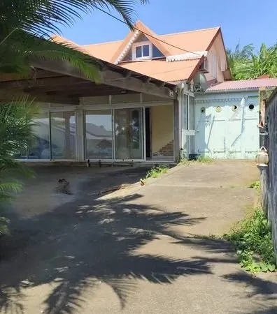 Vends maison F4 A RENOVER