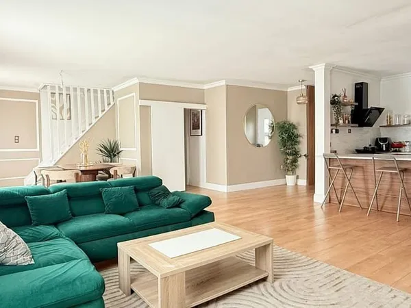 Maison 6 pièces 180 m²