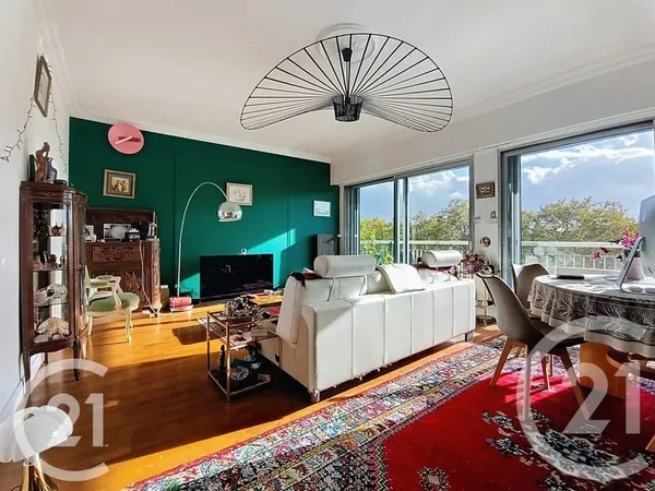 Appartement 3 pièces 84 m²