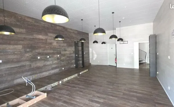 LOCAL COMMERCIAL 120 m² ROISSY EN BRIE