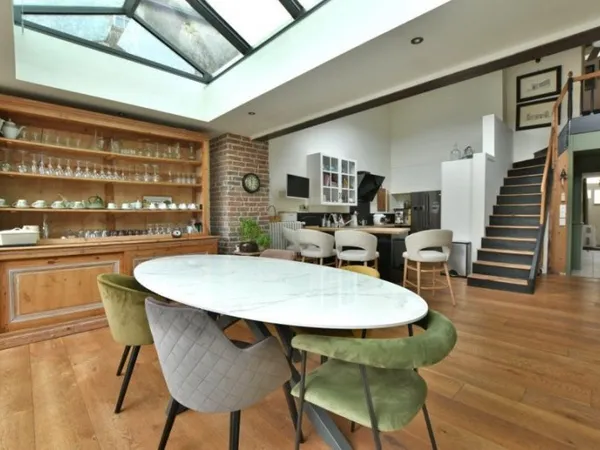 Maison 7 pièces 208 m²