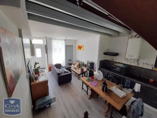 À LOUER : Charmante maison de village située au coeur du ....