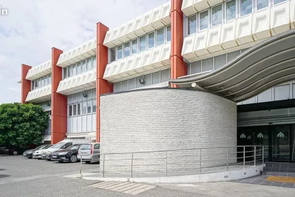 Direct propriétaire - Bureaux de 19 m2 en ZFU dans un Immeuble de standing