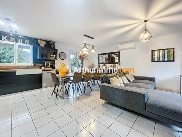 Maison 5 chambres dans le village de St Savin