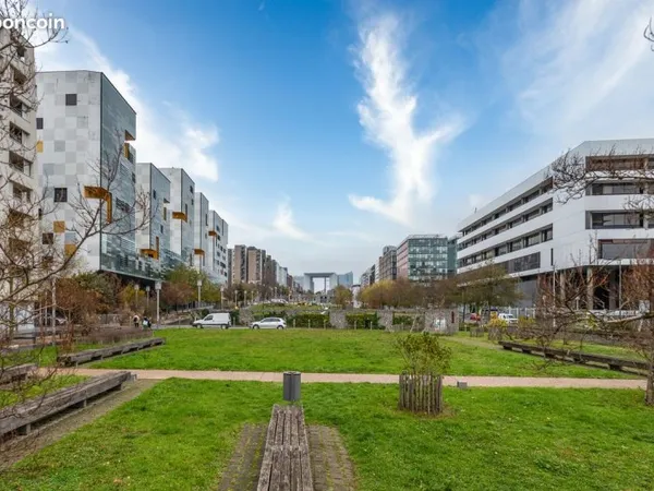 Meublé 3 pièces de 61m² +terrasse 7m² + parking - Terrasse de l'université/ Nanterre la Défense