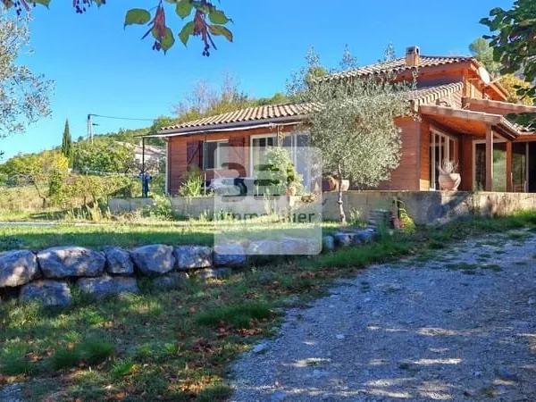 Maison ossature bois-5 chambres- dans un cadre verdoyant et vue dégagée