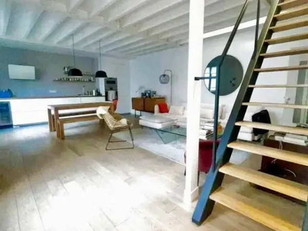 Loue Charmant duplex Paris 18ème - 2 chambres, 65m² - disponible le 19/04