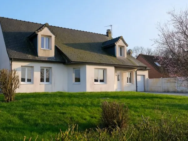 HUCLIER : PAVILLON 5 CHAMBRES 180m2