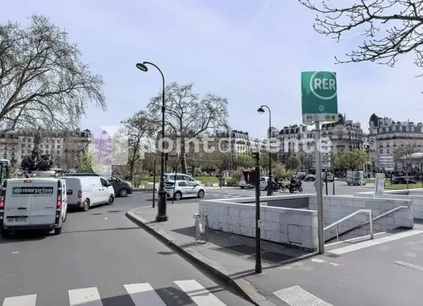 Local commercial 250 m²