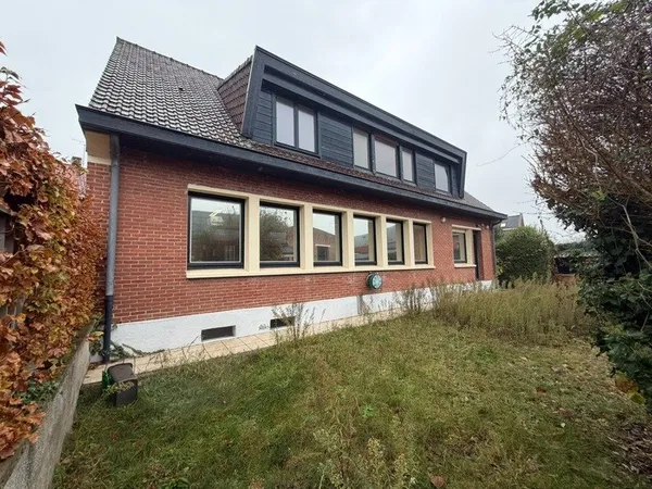 Maison à vendre - Marchiennes (59) Prix : 247 000 € Surface : spacieuse maison familiale de 255m2 -