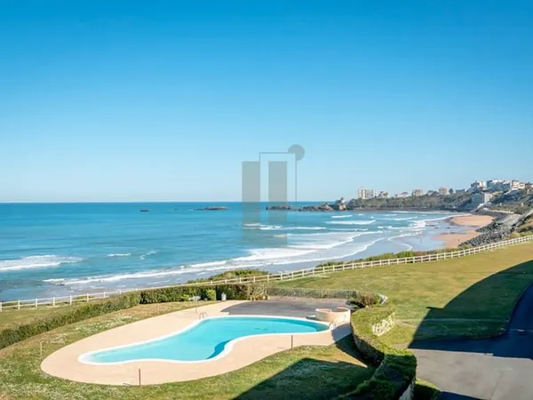 Biarritz Milady : appartement face à l'océan, terrasse, piscine et tennis