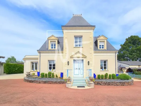 Maison 9 pièces 185 m²