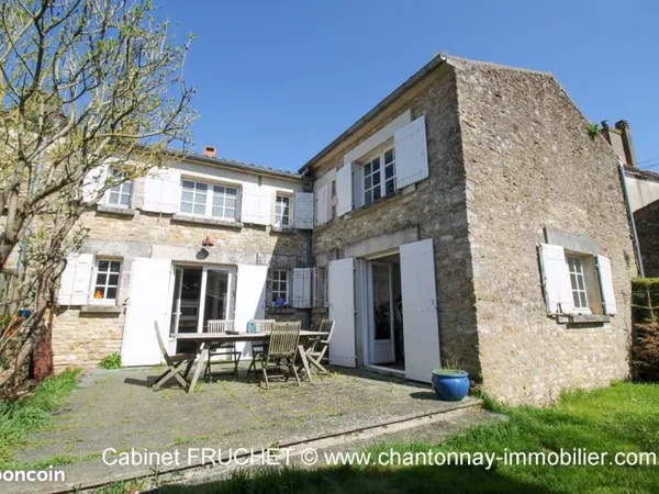 Maison 5 pièces 174 m²