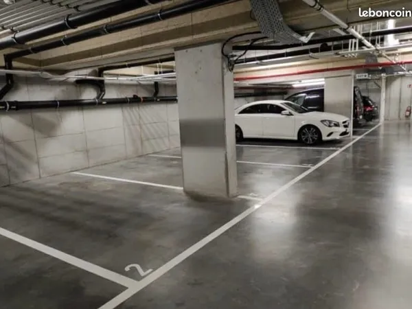 Place de parking sécurisée - Paul Vaillant Couturier en location
