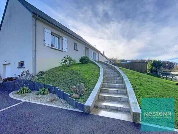 Maison à vendre à Saint Ouen Les Vignes - 3 chambres, grand terrain
