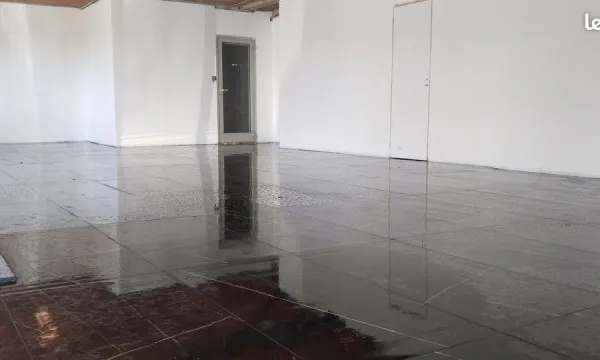 Loue local 100m²