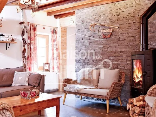 CHALET AUTHENTIQUE CHATEL A VENDRE