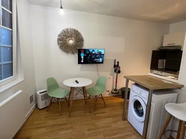 Studio meublé 20m2 en plein centre