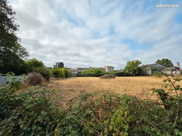 Terrain 2 984 m² Saint Medard De Guizieres