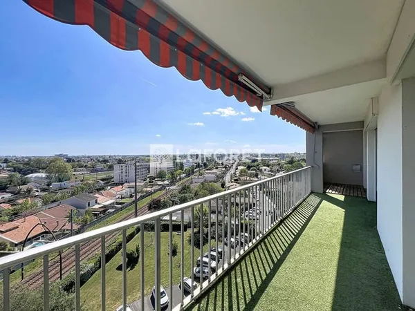Bordeaux Caudéran 3 pièces 74.53 m2 Vue dégagée - Terrasse - Parking