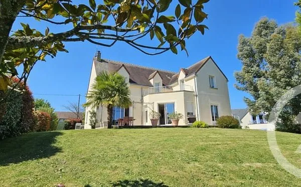 Maison 7 pièces 254 m²