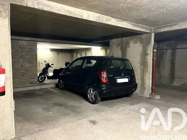 Stationnement Vente Paris   21500€