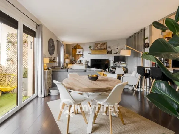 Appartement de type 4, en dernier étage