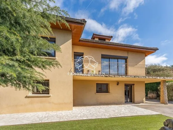 Maison de luxe 6 pièces 150 m²
