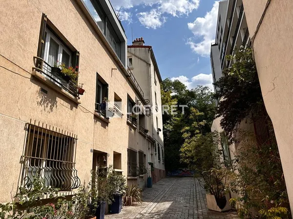 À Vendre - Immeuble de studios Paris 12e