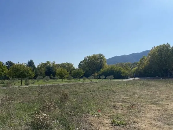 Terrain 497 m²