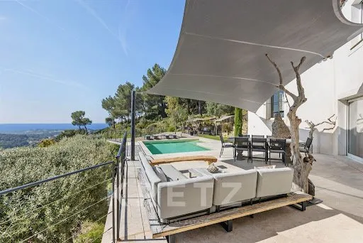 Maison 8 pièces 218 m²