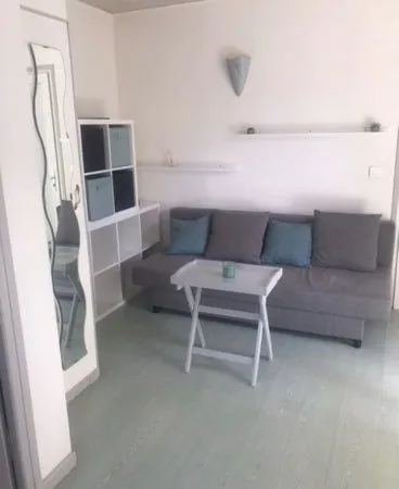 Studio meublé à louer