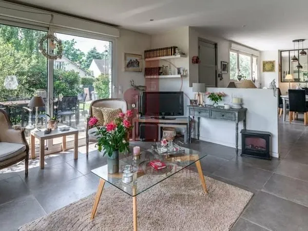 BOURRON MARLOTTE - CHARMANTE MAISON de 157 M² avec grande TERRASSE et JARDIN de 786 M²
