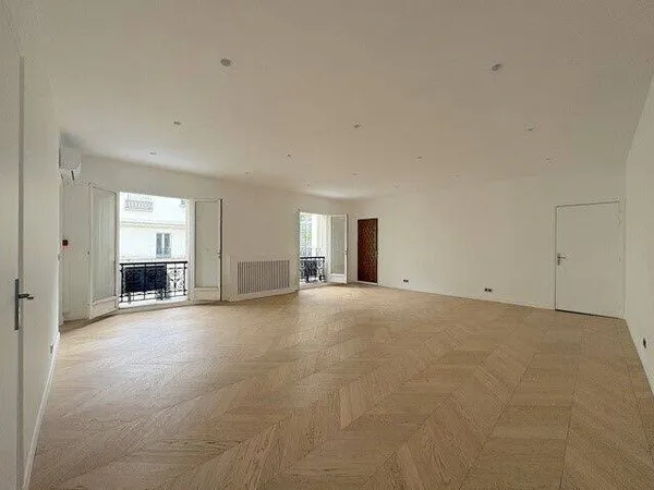 Local commercial 3 pièces 78 m²