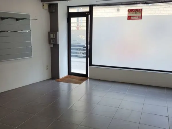 local commercial, bureau.....