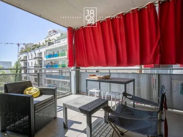 Commerce 2 pièces 42 m²